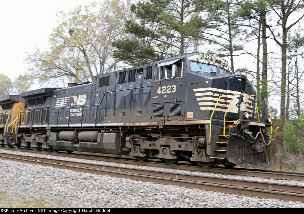 NS 4223